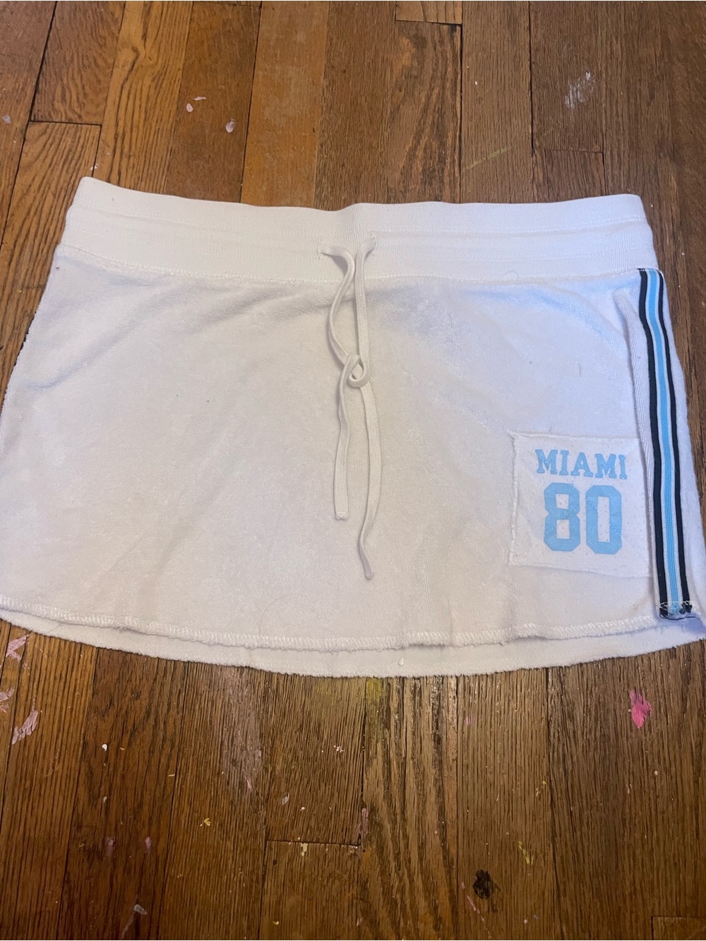 Old Navy White Terry Mini Skort with Light Blue Stripe & Miami 80 Patch